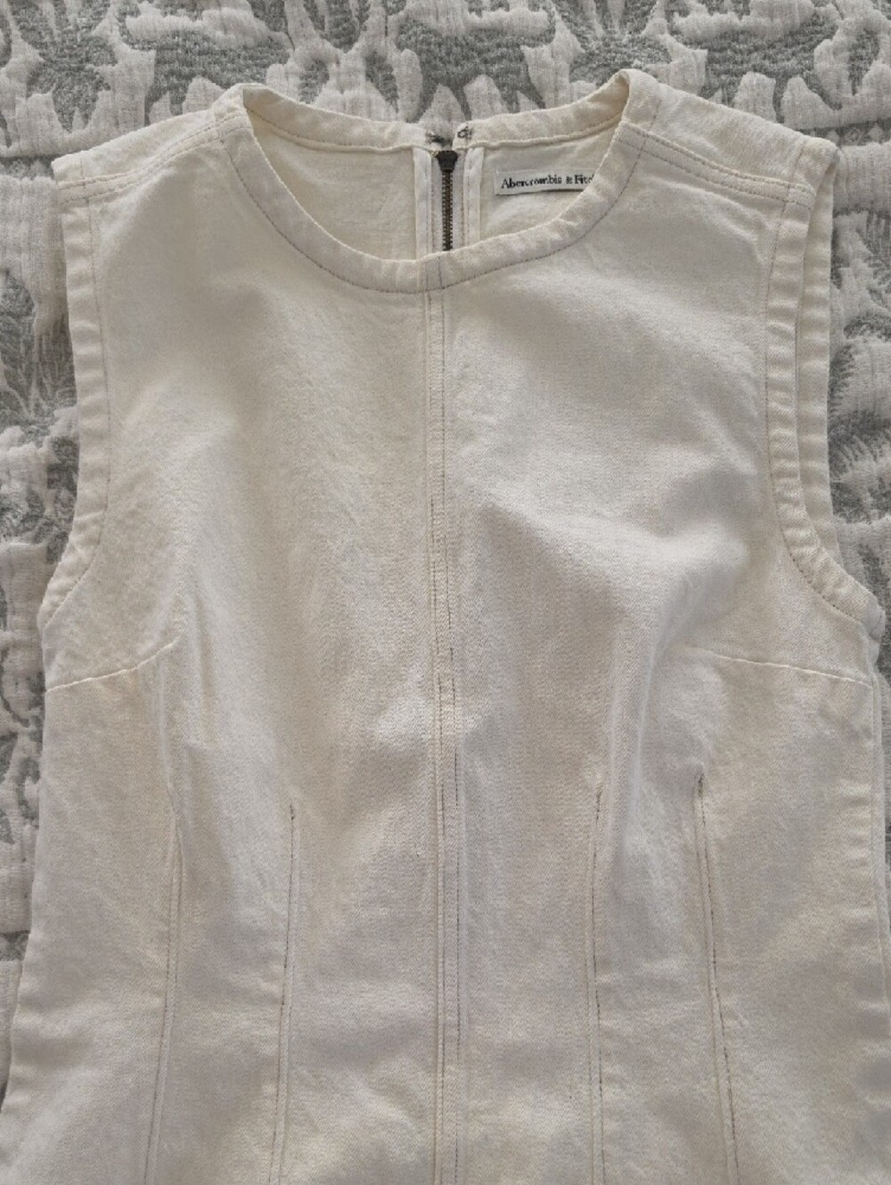 Abercrombie & Fitch Cream Sleeveless Structured Denim Mini Dress - Picture 2 of 5